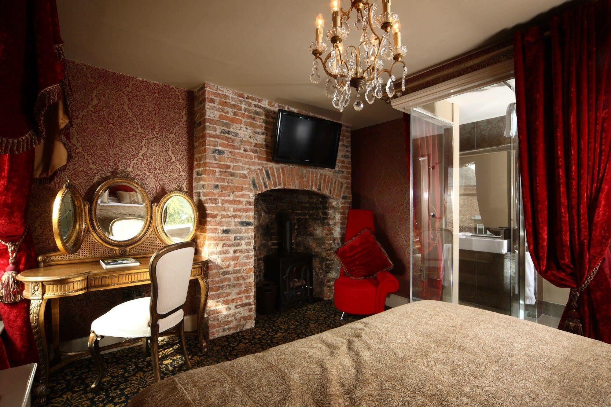 Hotel Oyo The Townhouse Durham Exterior foto